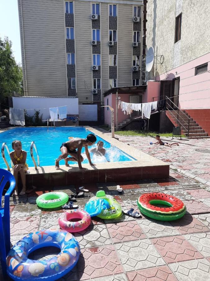 King House Hotel 비슈케크 외부 사진