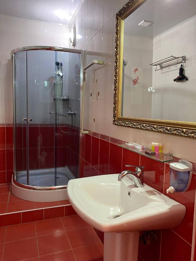 King House Hotel 비슈케크 외부 사진