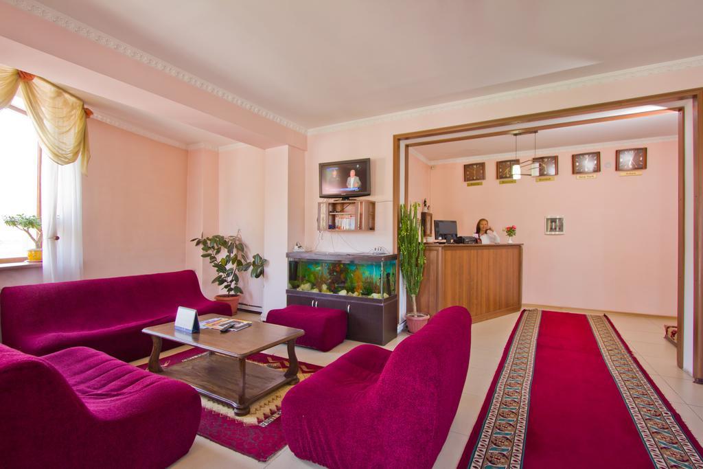 King House Hotel 비슈케크 외부 사진