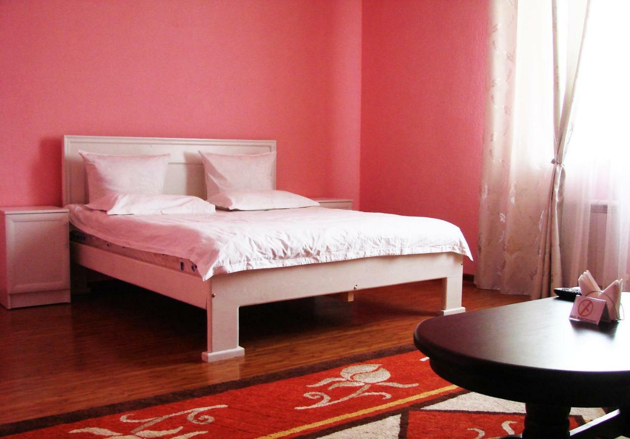 King House Hotel 비슈케크 외부 사진